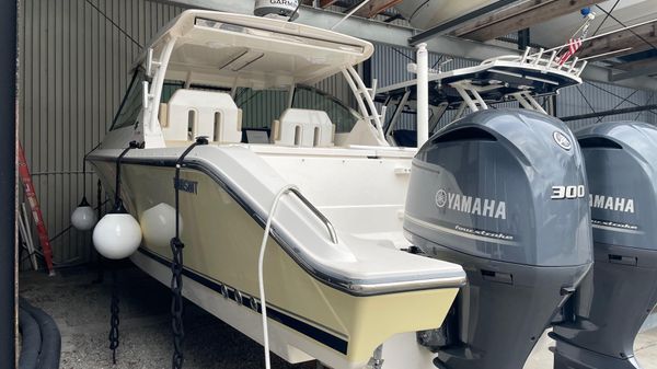 Pursuit DC 325 Dual Console