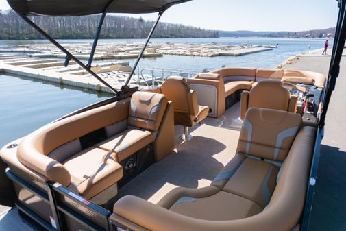Crest Caribbean Platinum 230 image