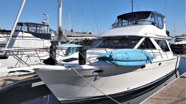 Bayliner 3988