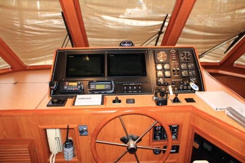 Offshore Yachts 48 Pilothouse image