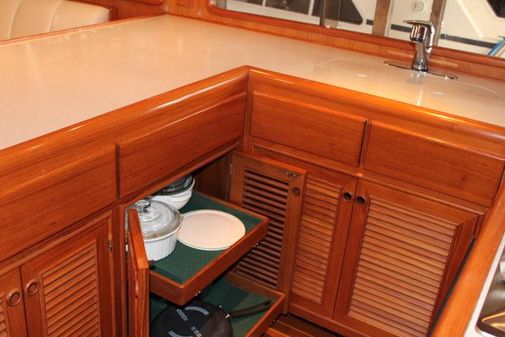 Offshore Yachts 48 Pilothouse image