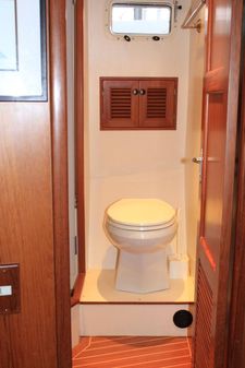 Offshore Yachts 48 Pilothouse image