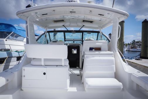 Tiara Yachts 3500 Open image