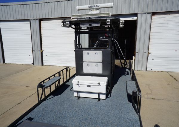 Boat Right 25'8'' Custom Flat image