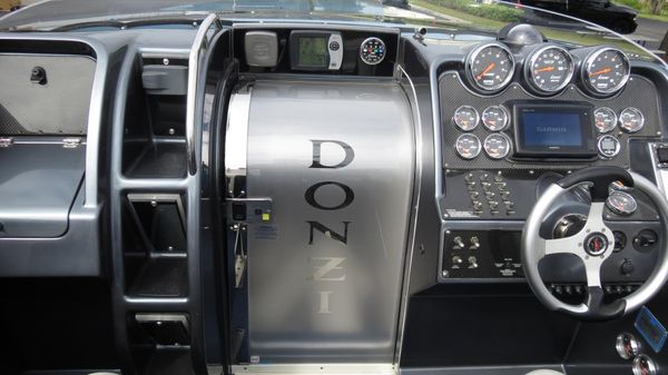 Donzi 43 ZR image