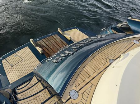 Sunseeker Predator 68 image