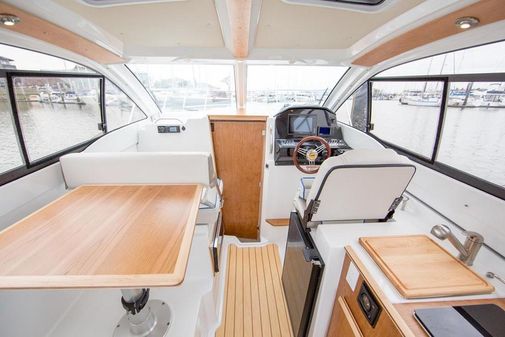 Cutwater 24 coupe image