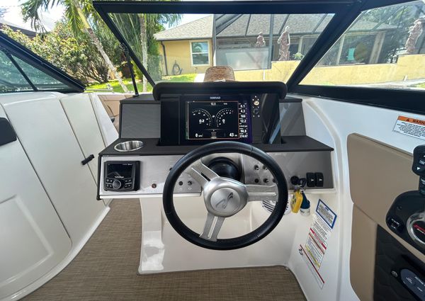 Sea-ray SDX-270-OUTBOARD image