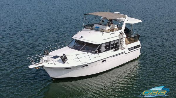 Carver 3807 Aft Cabin Motoryacht 