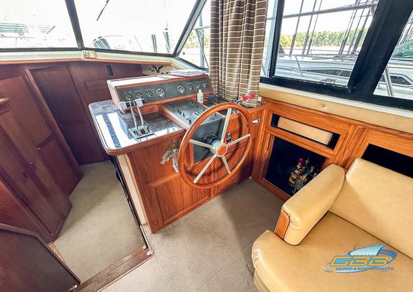 Carver 3807-AFT-CABIN-MOTORYACHT image