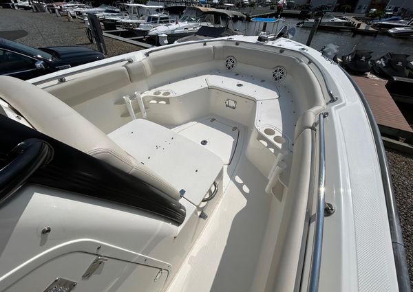 Boston-whaler 230-OUTRAGE image