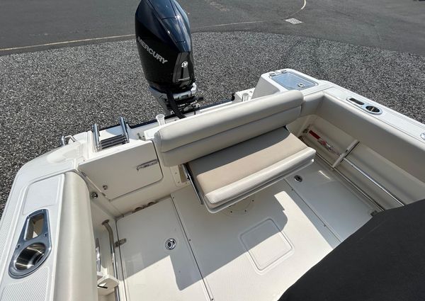 Boston-whaler 230-OUTRAGE image