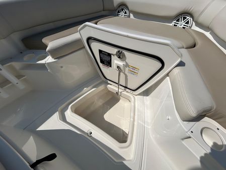 Boston-whaler 230-OUTRAGE image