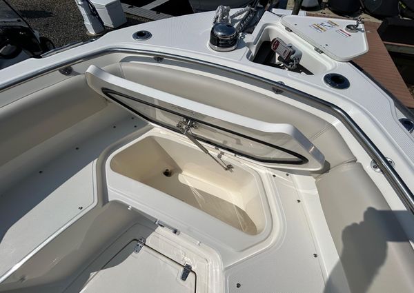 Boston-whaler 230-OUTRAGE image