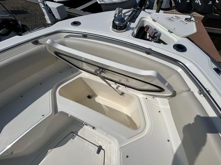 Boston-whaler 230-OUTRAGE image