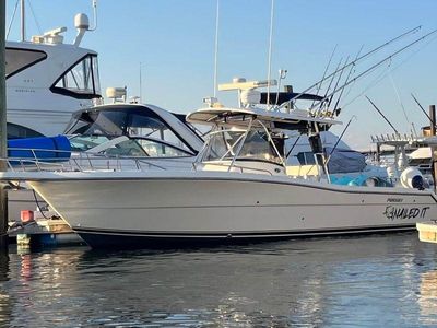 2006 Pursuit3070 Center Console