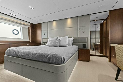 Princess Yachts Y75 Motor Yacht image