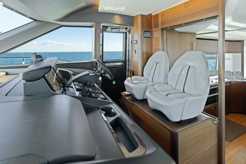 Princess Yachts Y75 Motor Yacht image