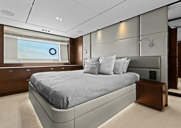 Princess Yachts Y75 Motor Yacht image