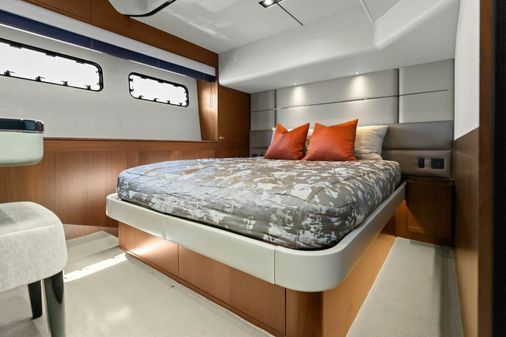 Princess Yachts Y75 Motor Yacht image