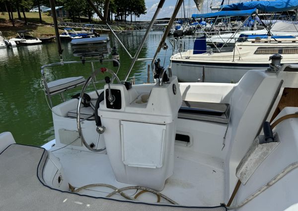 Hunter 290 image