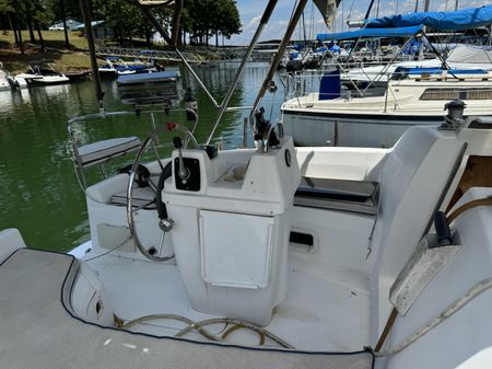 Hunter 290 image