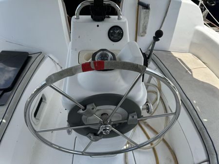 Hunter 290 image