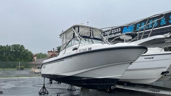 Boston Whaler Conquest 23