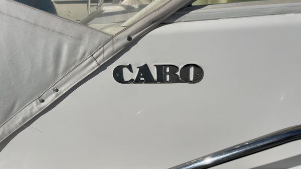 Cabo 35 Express