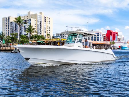 Boston Whaler 330 Outrage image