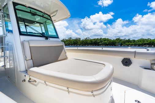 Boston Whaler 330 Outrage image