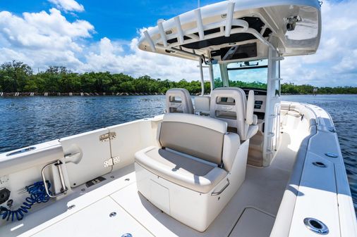 Boston Whaler 330 Outrage image