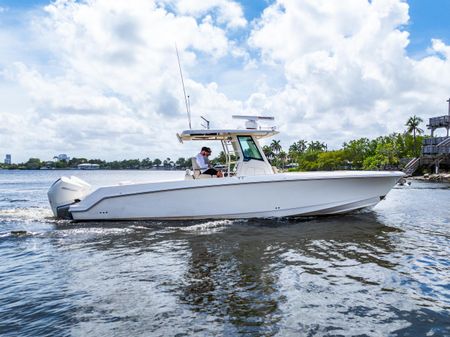 Boston Whaler 330 Outrage image