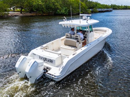 Boston Whaler 330 Outrage image