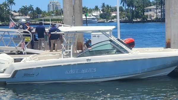 Boston Whaler 270 Vantage