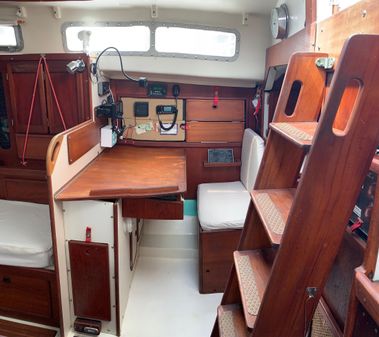 Whitby 42 Center Cockpit image