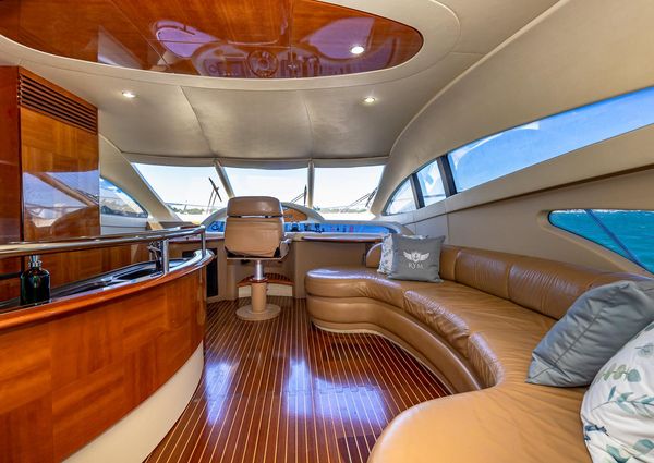 Azimut 62 Flybridge image