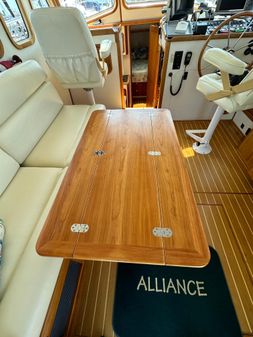 Legacy-yachts 34-SEDAN image