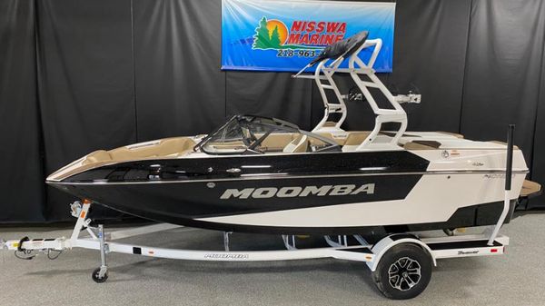Moomba Mondo