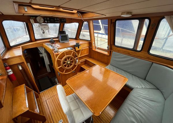 Nauticat PILOTHOUSE-38 image