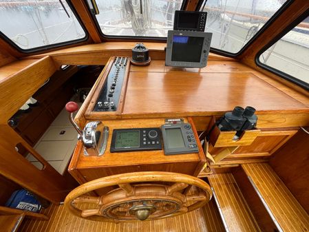 Nauticat PILOTHOUSE-38 image