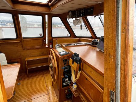 Nauticat PILOTHOUSE-38 image