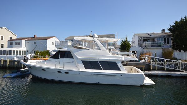 Meridian 490 Pilothouse 