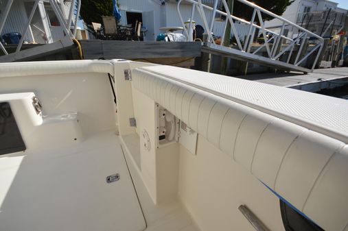 Meridian 490-PILOTHOUSE image