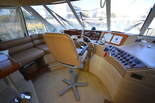 Meridian 490-PILOTHOUSE image