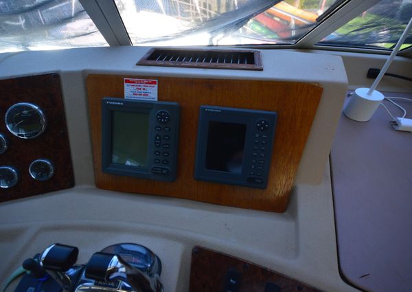 Meridian 490-PILOTHOUSE image