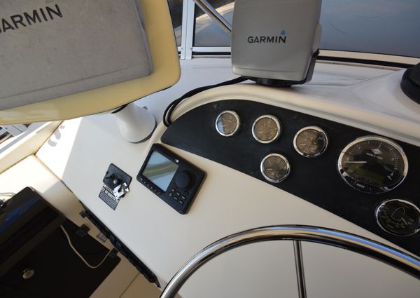 Meridian 490-PILOTHOUSE image