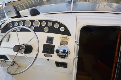 Meridian 490-PILOTHOUSE image