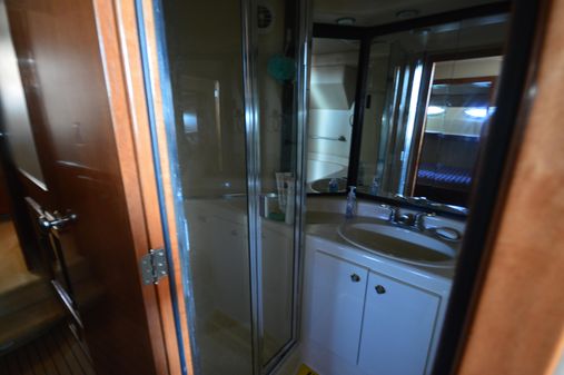 Meridian 490-PILOTHOUSE image