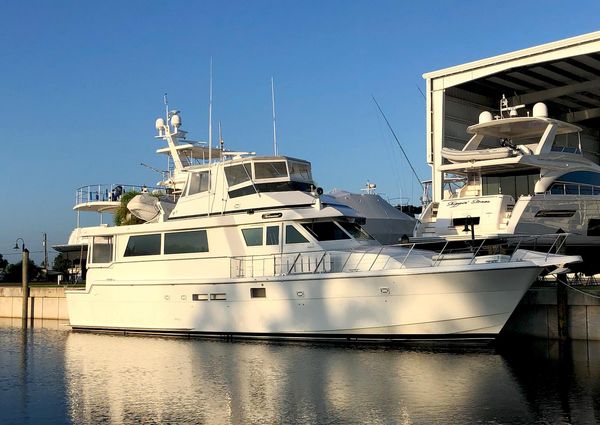 Hatteras 62 Cockpit Motor Yatch image